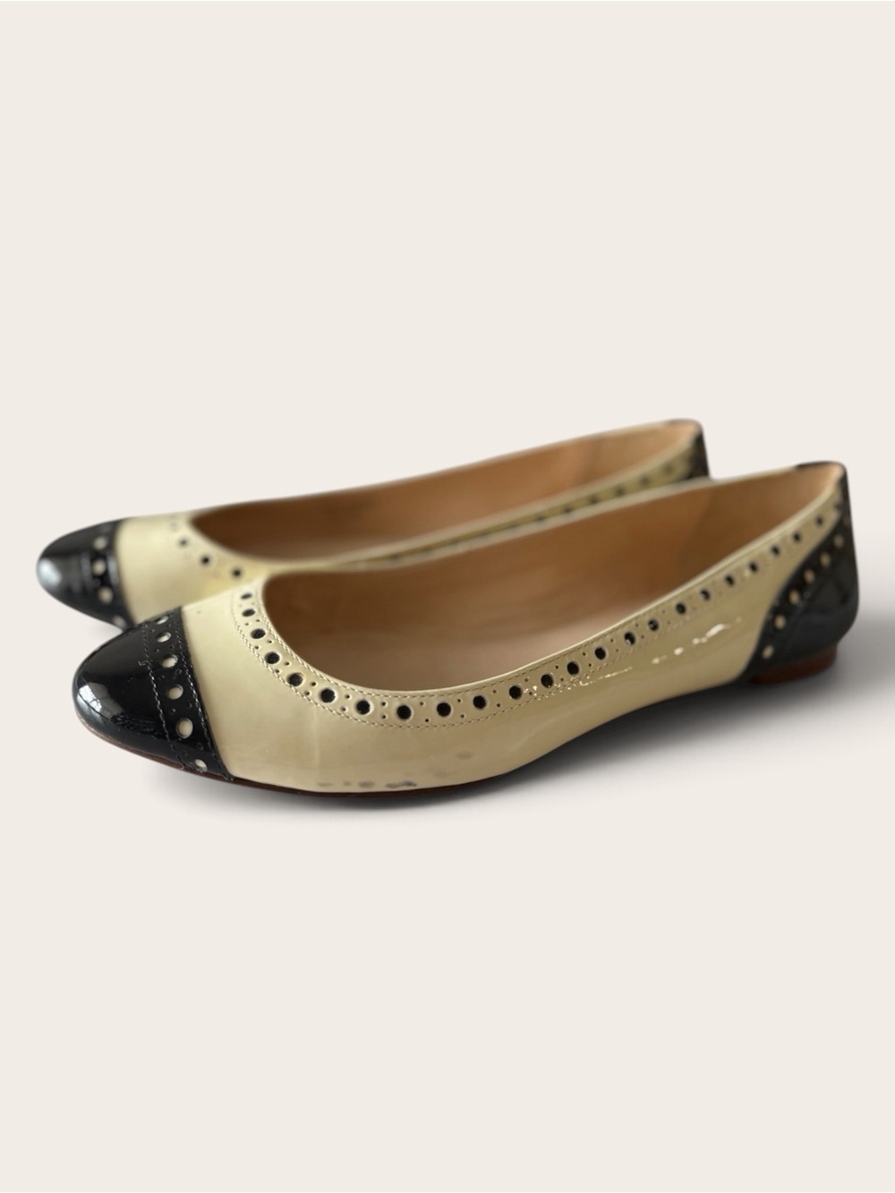 kate spade Two-Tone Patent Leather Ballet Flats in Cream and Black